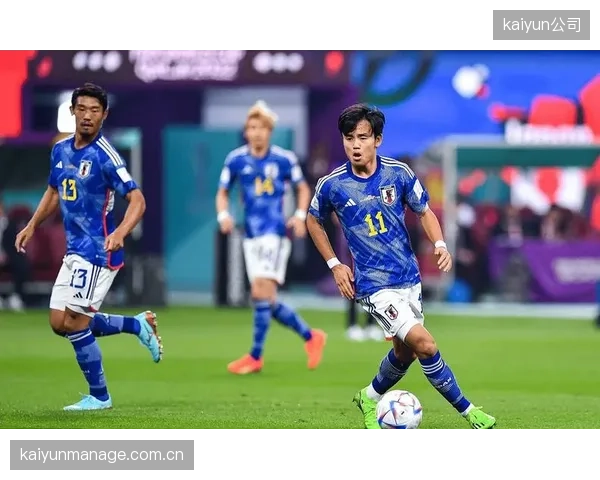 日本队需设计更丰富的定位球战术,以弥补面对欧洲球队时整体的身高不足。 日本队需设计更丰富的定位球战术,以弥补面对欧洲球队时整体的身高不足。